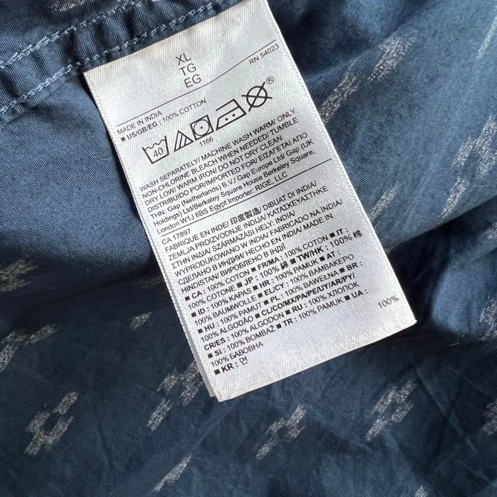 Banana Republic Button down shirt